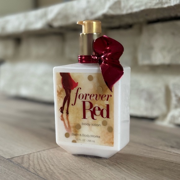 Vintage Bath and Body Works Forever Red lotion - Picture 3 of 3